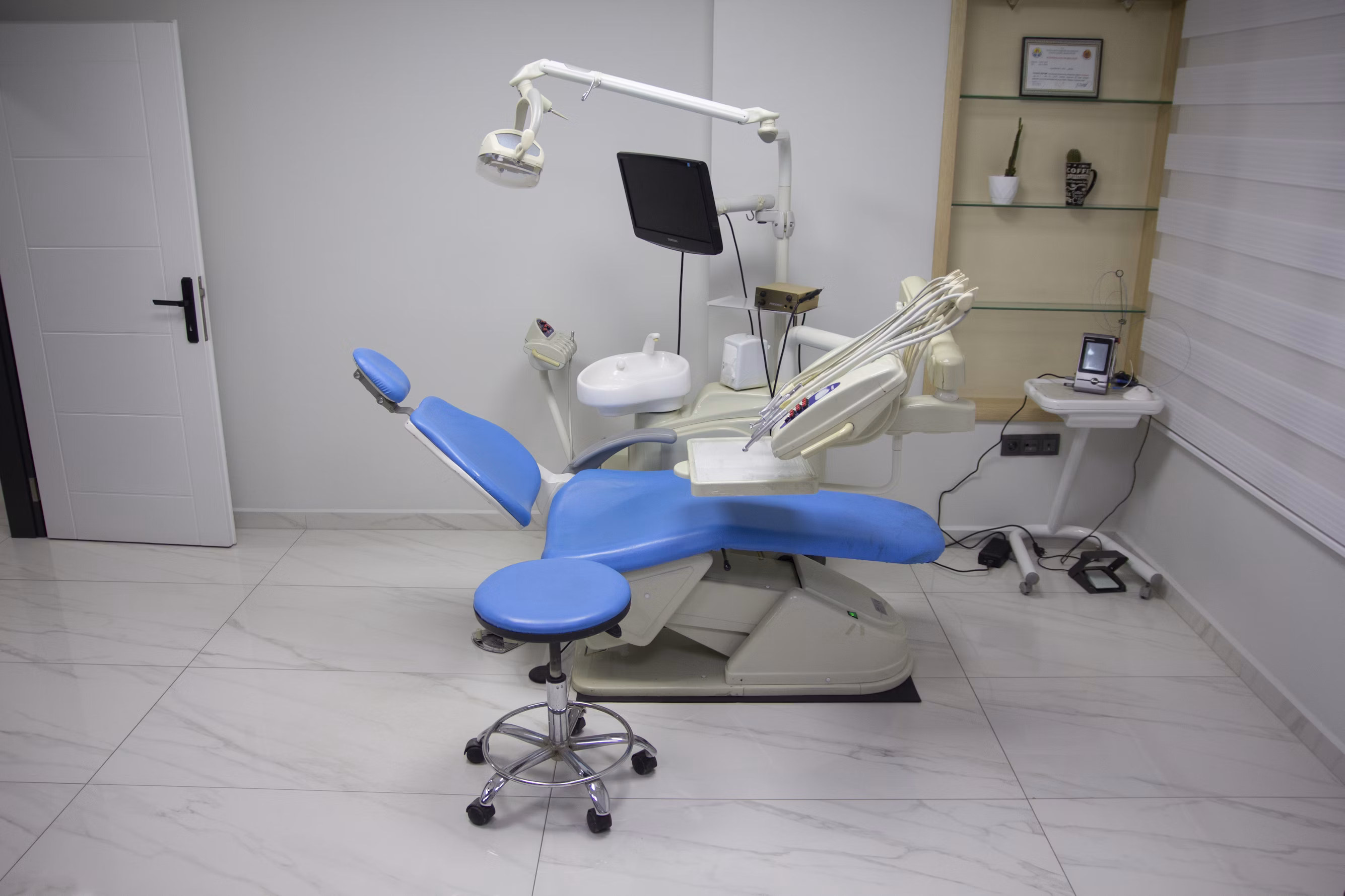 Modern Dental Treatment Unit